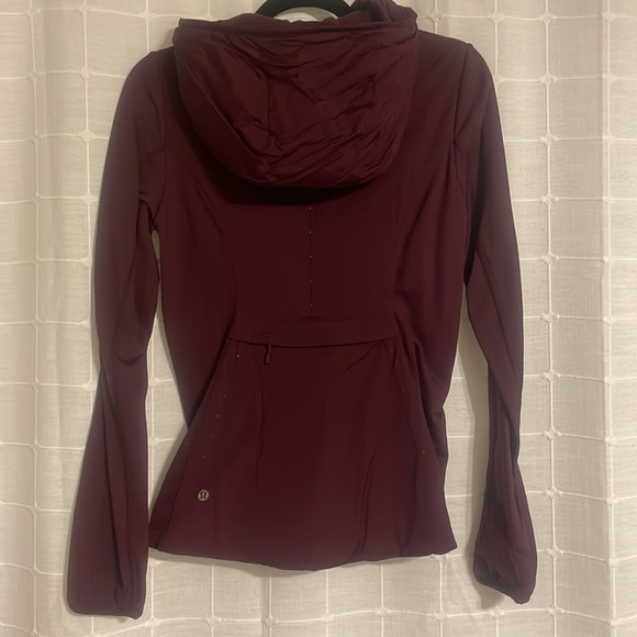 Lululemon Athletica Size 4 Deep Plum Jacket (worn 1x) - Picture 6 of 7